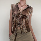 Stitch abstract print sleeveless hollow out o ring crop top