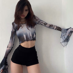 Long sleeve abstract contrast round neck crop top