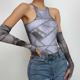 Sleeveless gloves contrast print round neck button bodysuit
