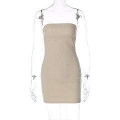 Sleeveless solid textured zip-up backless tube dress