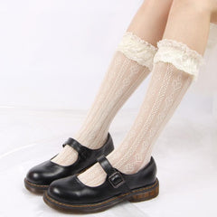 Lace hem heart pattern knee high socks