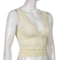 V neck sleeveless lace hem top