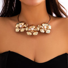 Flower applique metal choker necklace