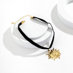 Sun pendant velvet choker necklace
