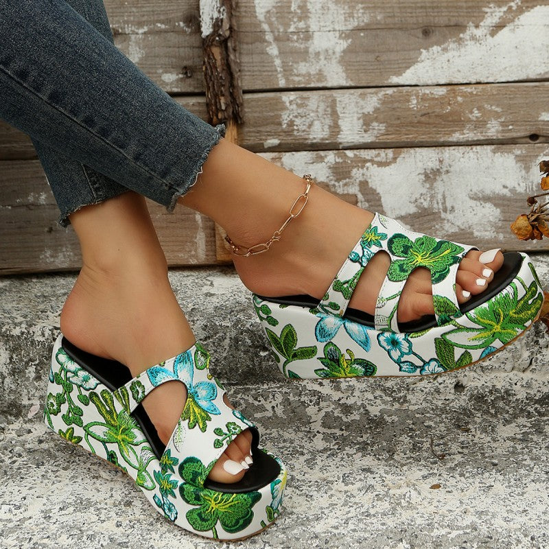 Casual Daily Hollowed Out Patchwork Printing Round Comfortable Out Door Wedges Shoes (Heel Height 2.36in)