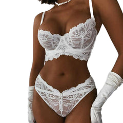 Sexy Dessous-Set aus Spitze für die Hochzeit