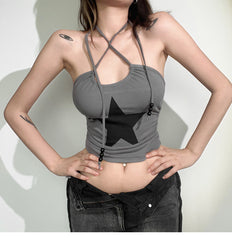 Top corto con cuello halter, estampado de camuflaje y cuentas de estrellas en contraste - Venta final 