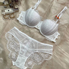 Sexy Dessous-Set mit BH und bestickter Spitze und Cut-outs