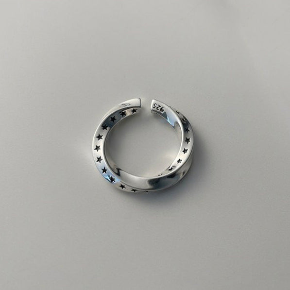 00's Nostalgia Star-Shaped Rhinestone Ring
