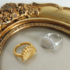 Minimalist Aesthetic Shell Ring