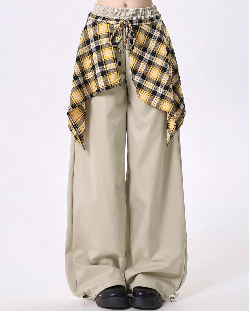 Plaid Shirt-Tied Baggy Jeans