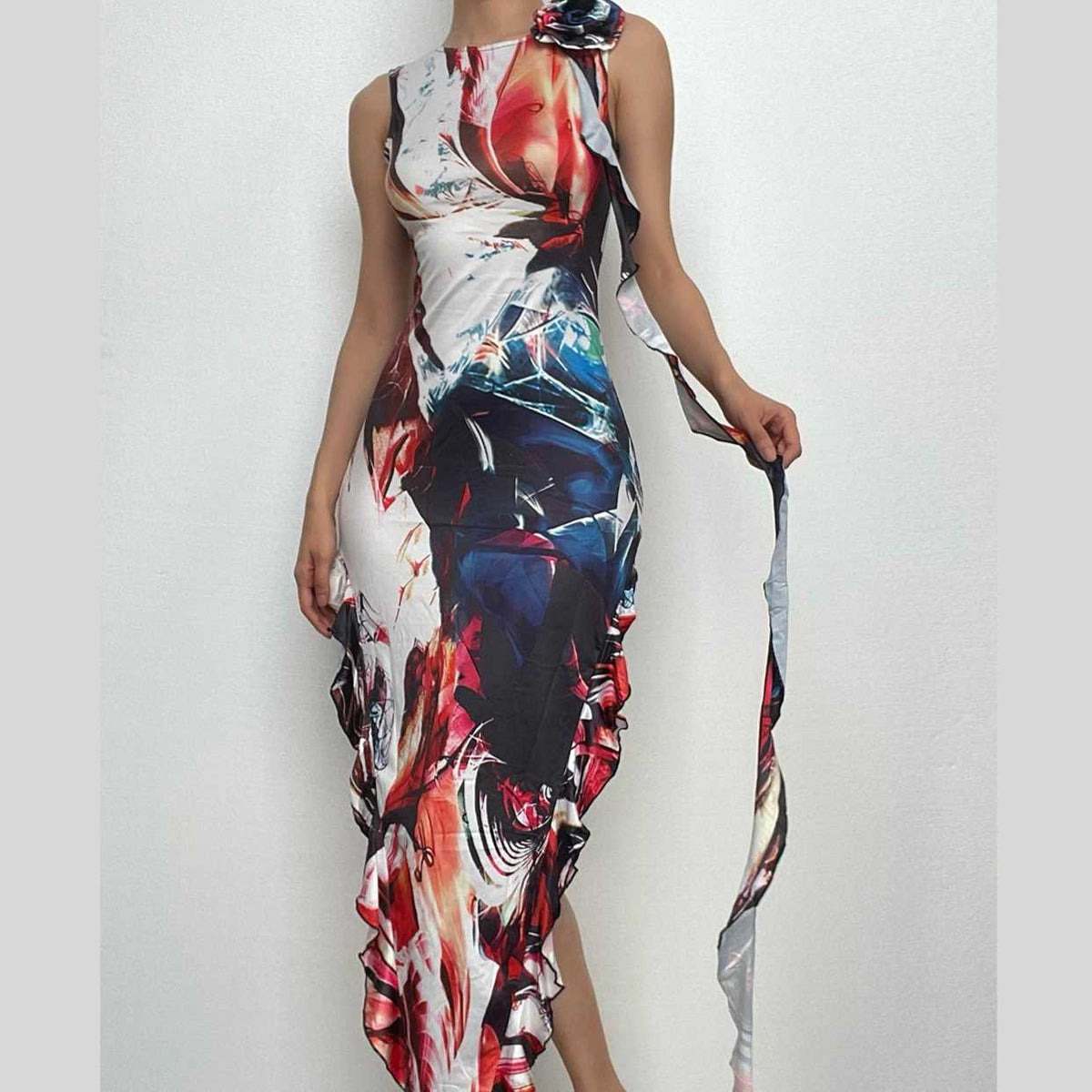 Ärmelloses Maxikleid mit Blumenapplikation und Kontrastprint