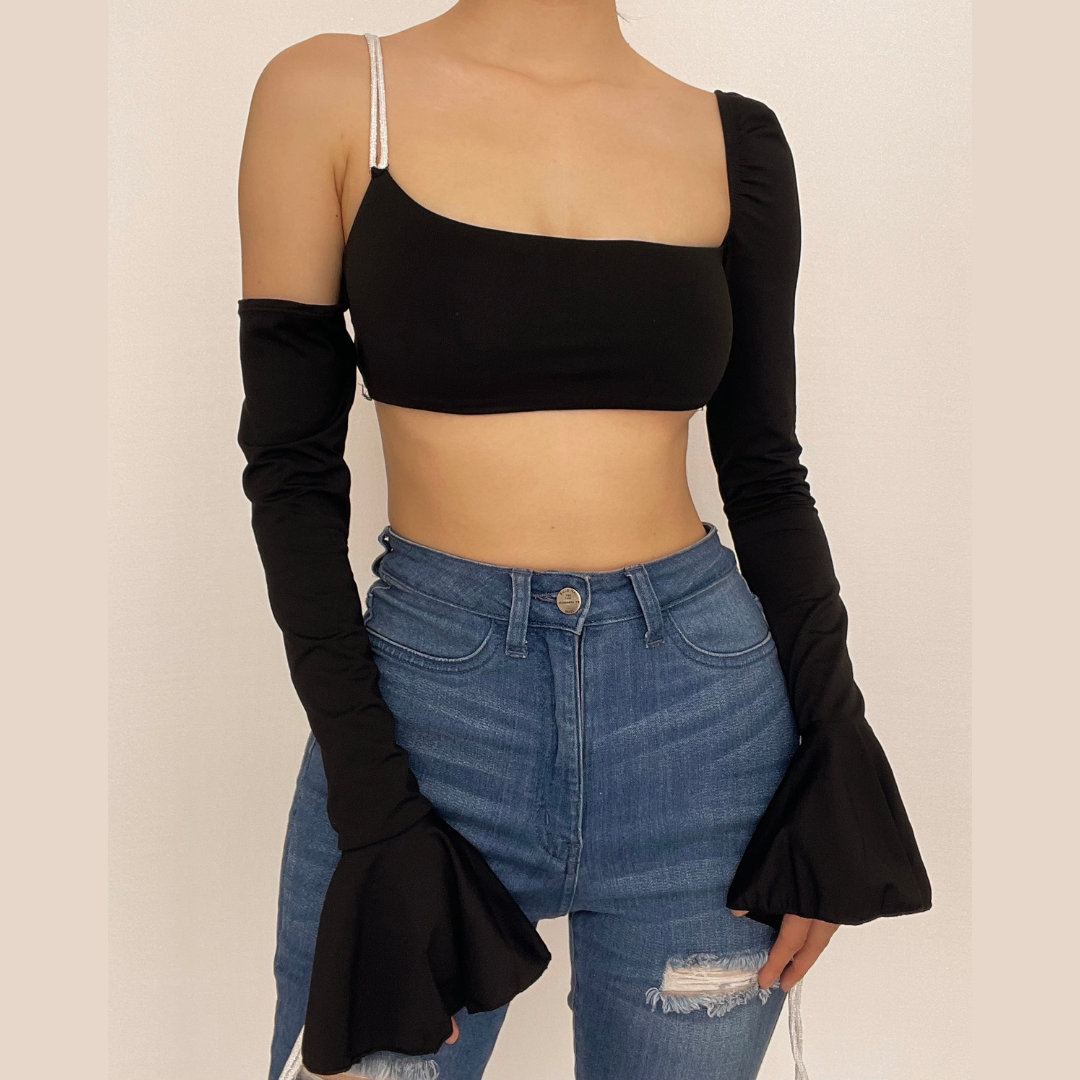 Off shoulder self tie flared long sleeve backless solid crop top