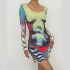 Langärmliges Minikleid mit U-Ausschnitt und kontrastierendem Bodyprint