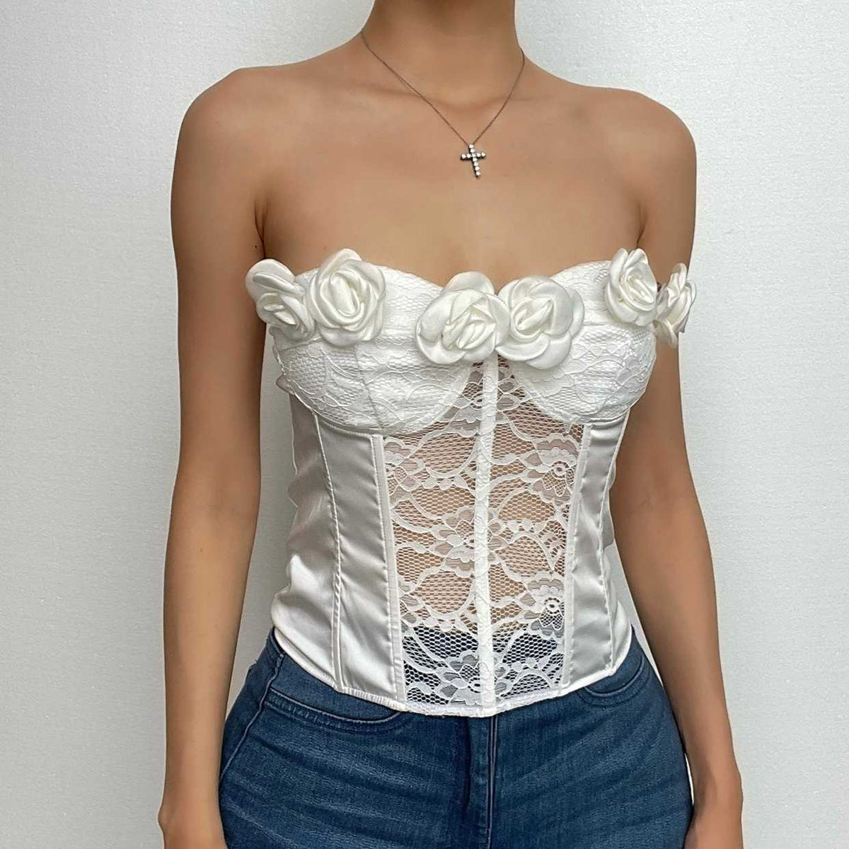 Rückenfreies Tube-Top mit Spitzen-Blumen-Applikation und Knopf-Patchwork-Korsett - Schlussverkauf 