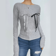 Bowknot applique contrast long sleeve round neck top