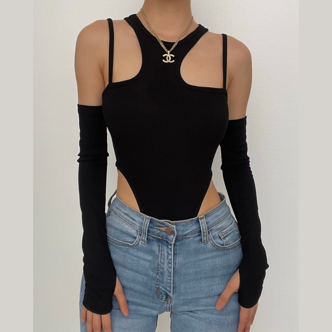 Handschuhe – unregelmäßiger, einfarbiger Camisole-Bodysuit mit Rundhalsausschnitt 