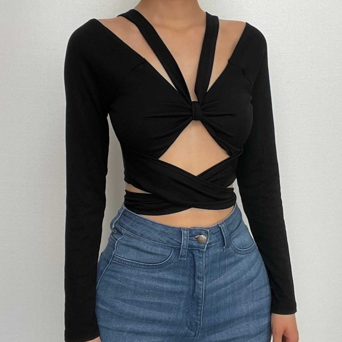 Long sleeve self tie bowknot hollow out solid crop top