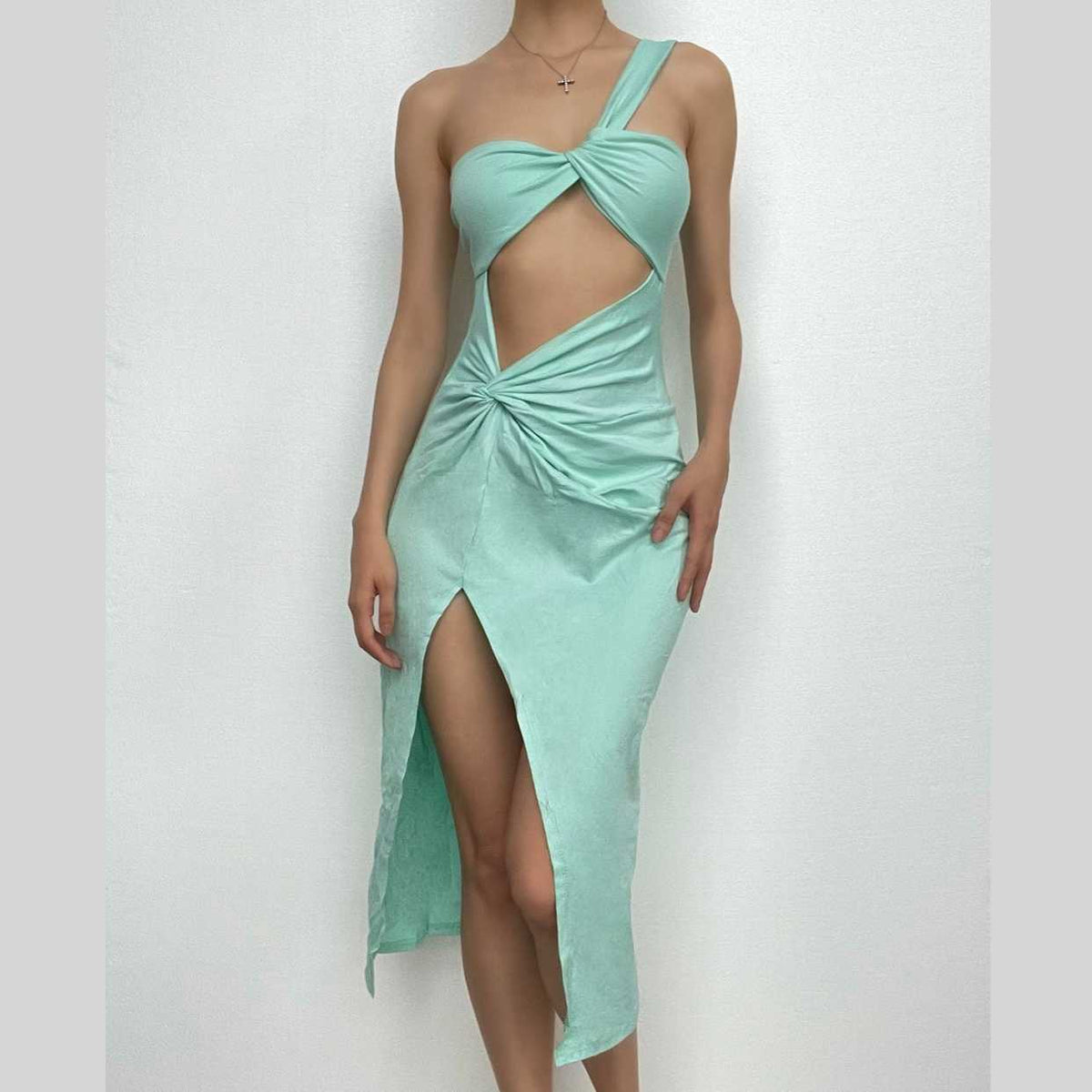 Knotted irregular one shoulder hollow out slit solid midi dress