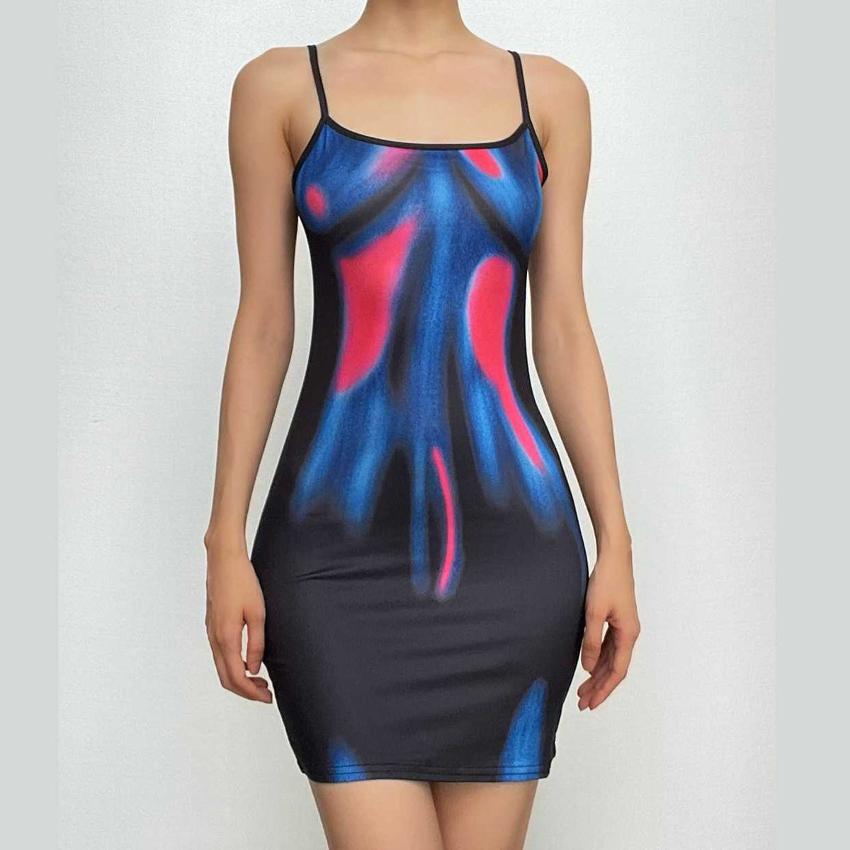 Vestido mini camisola sin espalda con cuello en U y estampado en contraste 