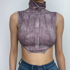 Ärmelloses Crop-Top mit hohem Kragen und Batikmuster und Kontrast