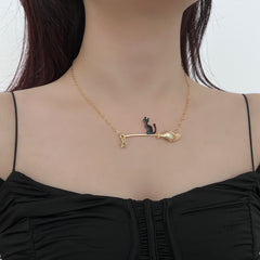 Cat shape broom necklace