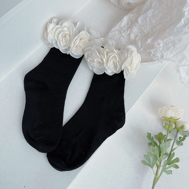 Lange Socken mit Blumenapplikation 