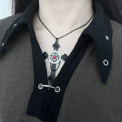 Collar con colgante de pentagrama y crucifijo punk 