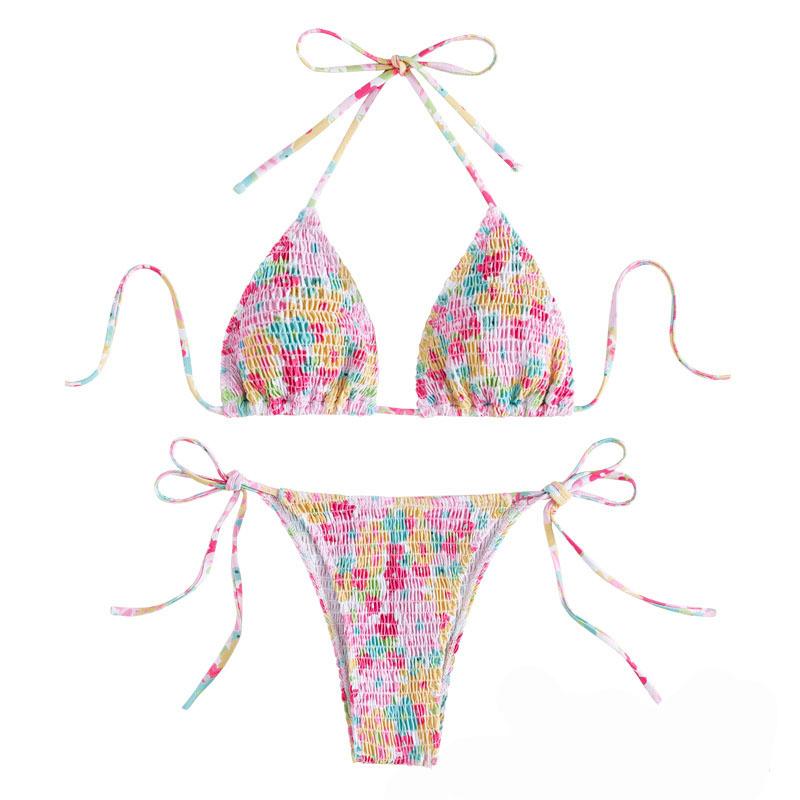 Traje de baño bikini sin espalda con cuello halter y estampado floral fruncido 