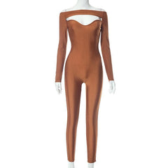 Ausgehöhlter, schulterfreier, langärmliger Jumpsuit 