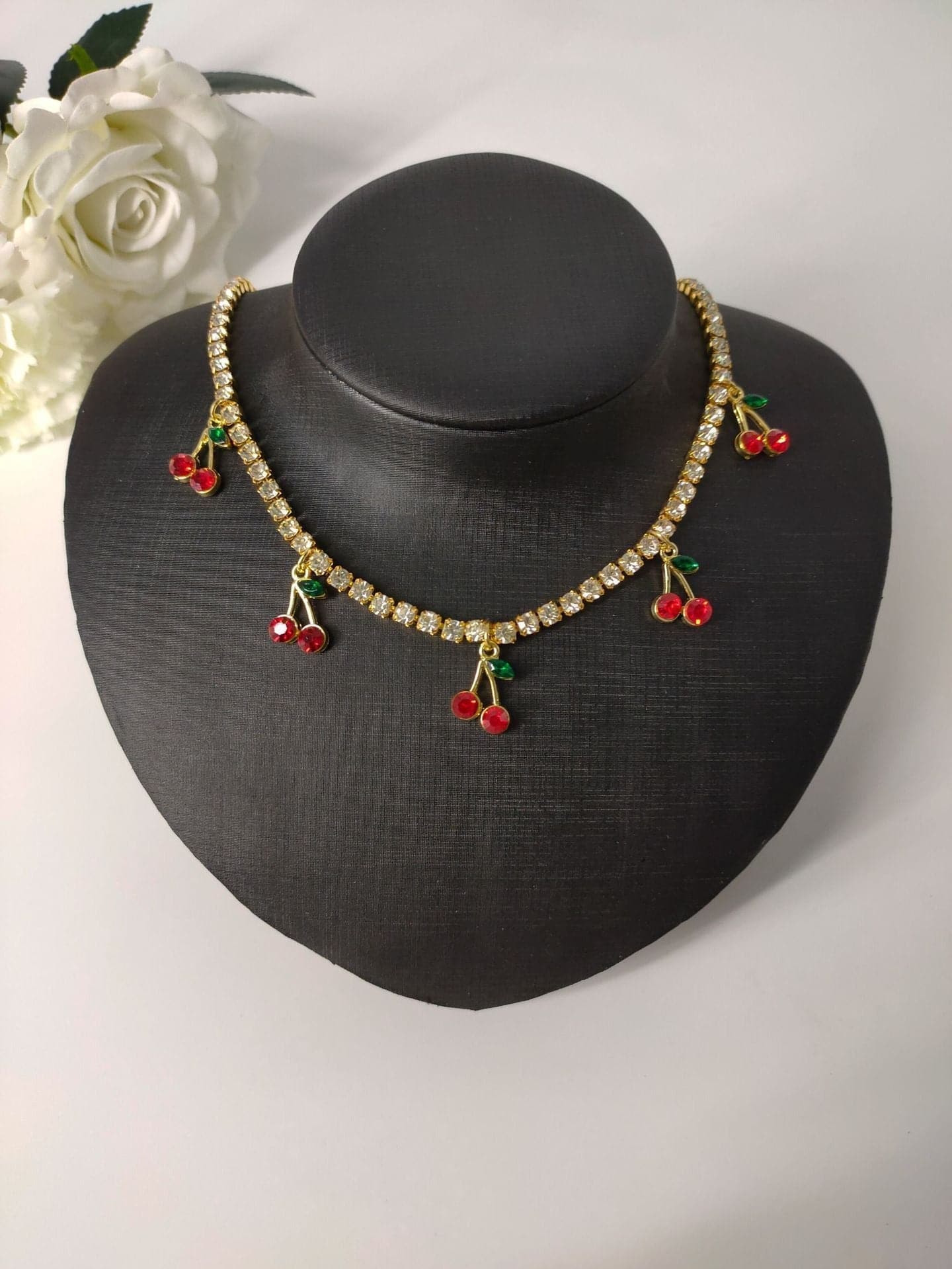 Cherry pendant multicolor choker necklace