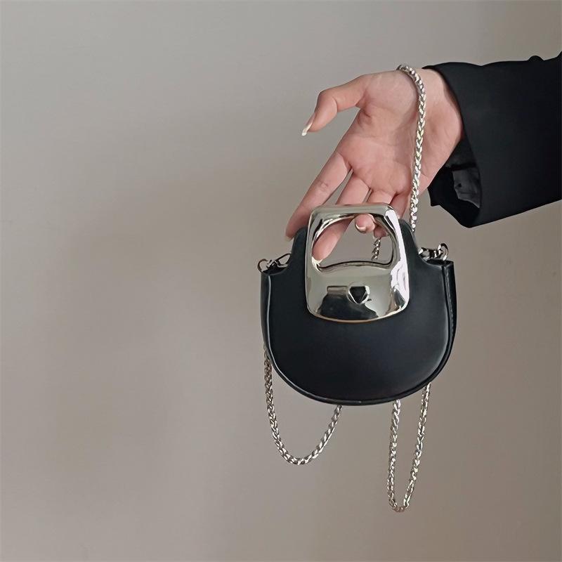 Elegant metal chain crossbody bag