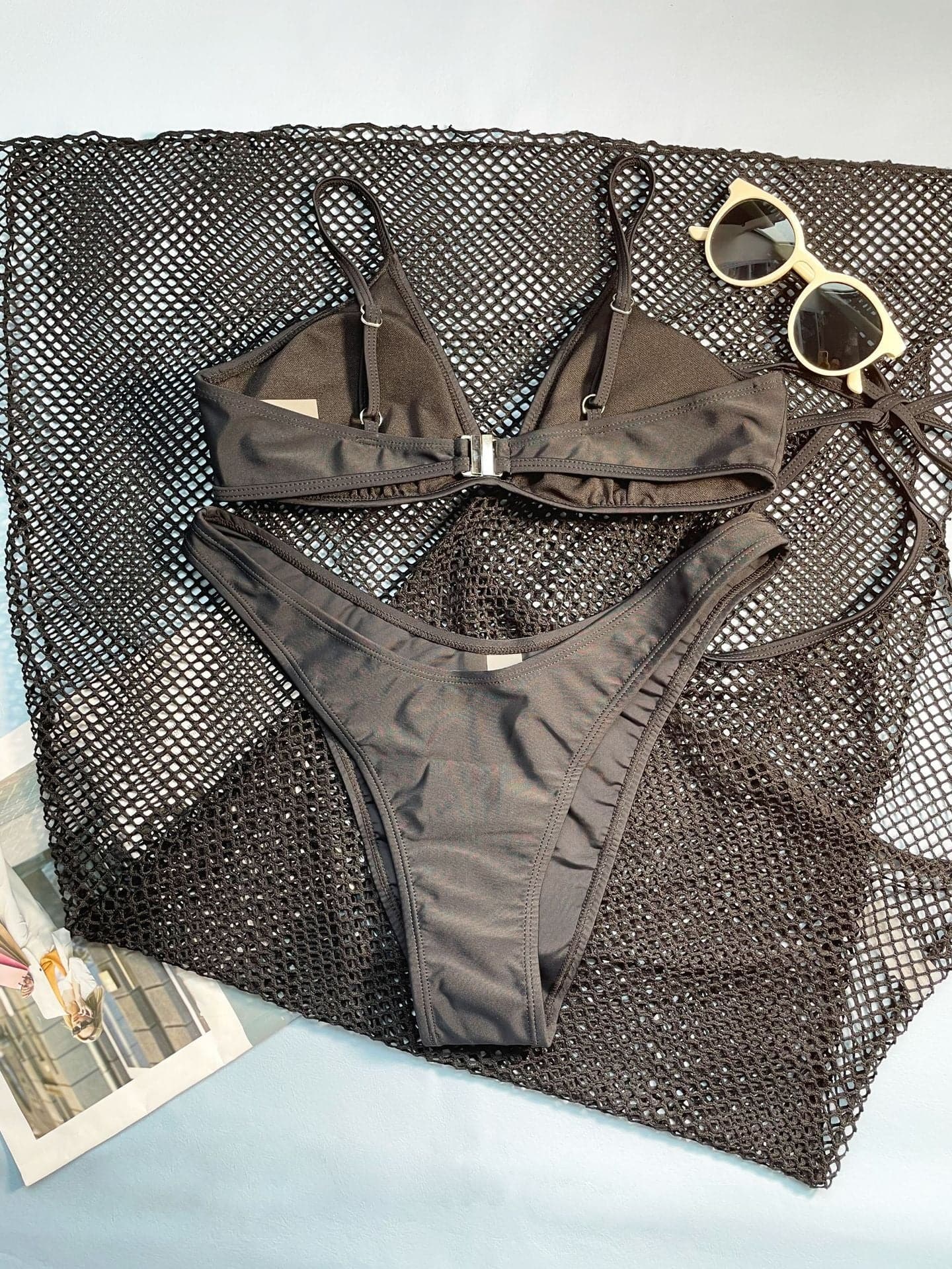 Traje de baño de 3 piezas con escote en U, camisola sin espalda y abertura halter de malla sólida 