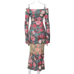 Vestido midi con volantes, hombros descubiertos, estampado floral y mangas largas acampanadas 