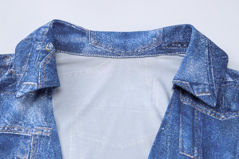 Langärmliges Crop-Top mit Umschlagkragen und Schnürung aus Denim-Print