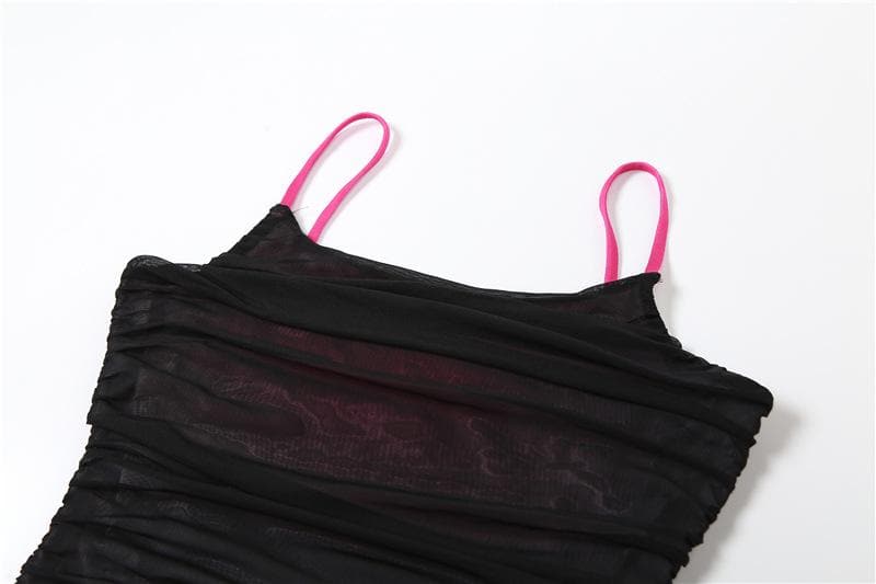 Rückenfreies Camisole-Minikleid aus Netzstoff mit kontrastierendem, gerüschtem Quadratausschnitt 