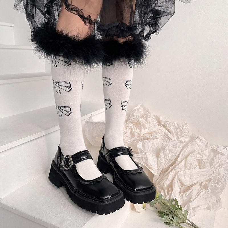 Feather lace bowknot pattern knee high socks