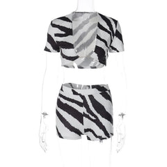 Metal chain zebra print short sleeve contrast low cut pant set