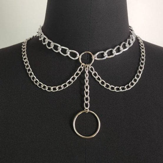 Layered o-ring pendant choker necklace