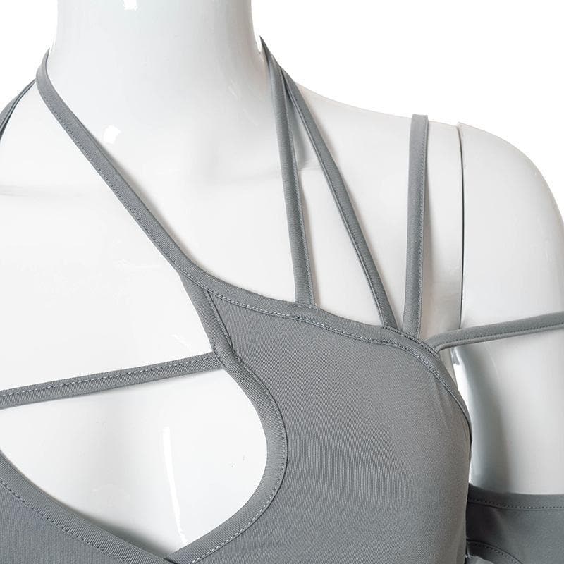 Ausgehöhltes, schulterfreies, langärmliges Crop-Top mit unregelmäßigem Saum 