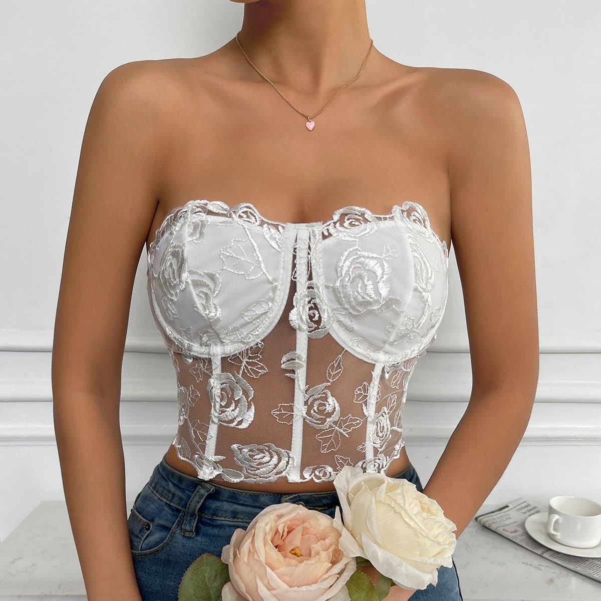 Top tipo bustier con botones sólidos de malla rosa 