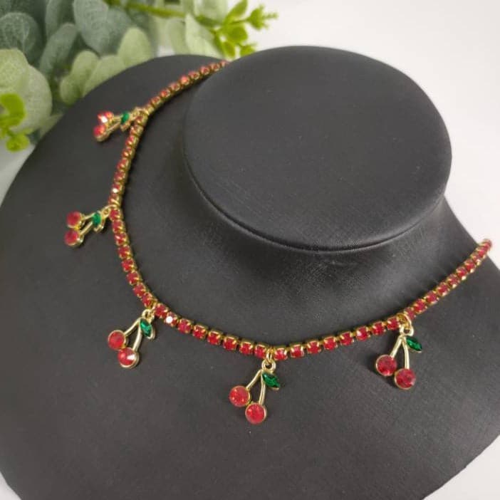 Cherry pendant multicolor choker necklace