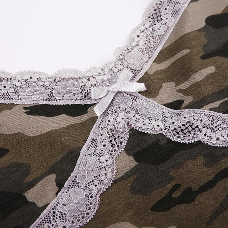 Rückenfreier Camisole-Bodysuit mit Spitzensaum und V-Ausschnitt im Camouflage-Muster 