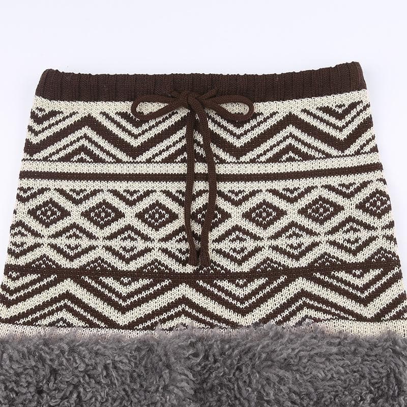 Knitted contrast drawstring fluffy mini skirt