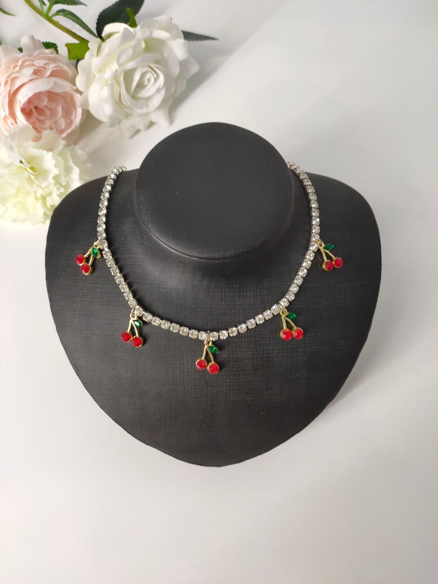 Cherry pendant multicolor choker necklace