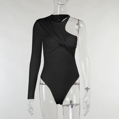 Gerüschter One-Shoulder-Bodysuit mit Rundhalsausschnitt