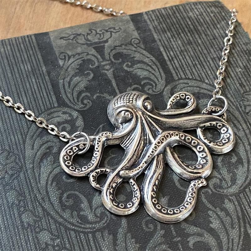 Octopus pendant chain necklace