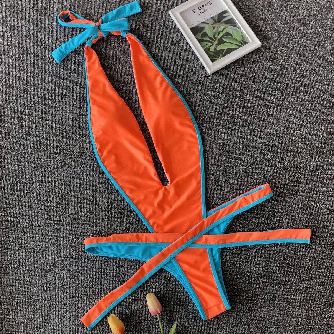 Bikini de cintura alta con escote en V - Rebajas